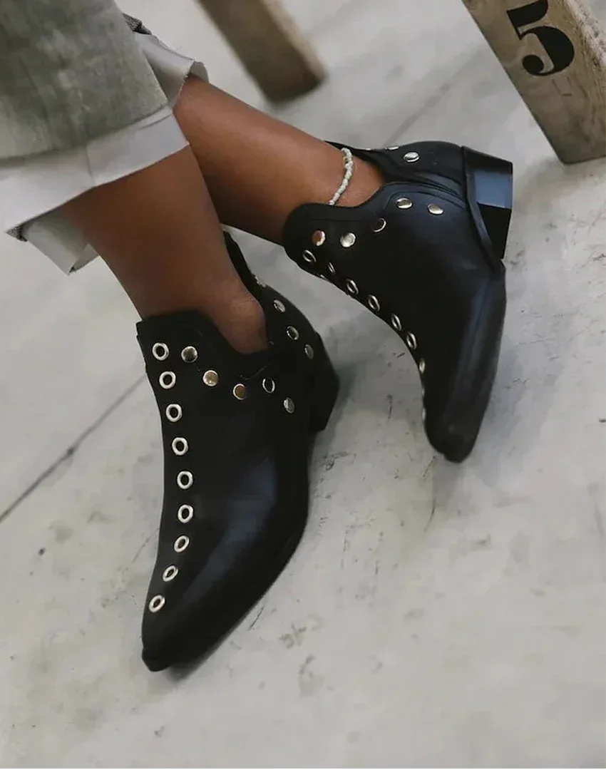 Davina | Studded Pointed Boots