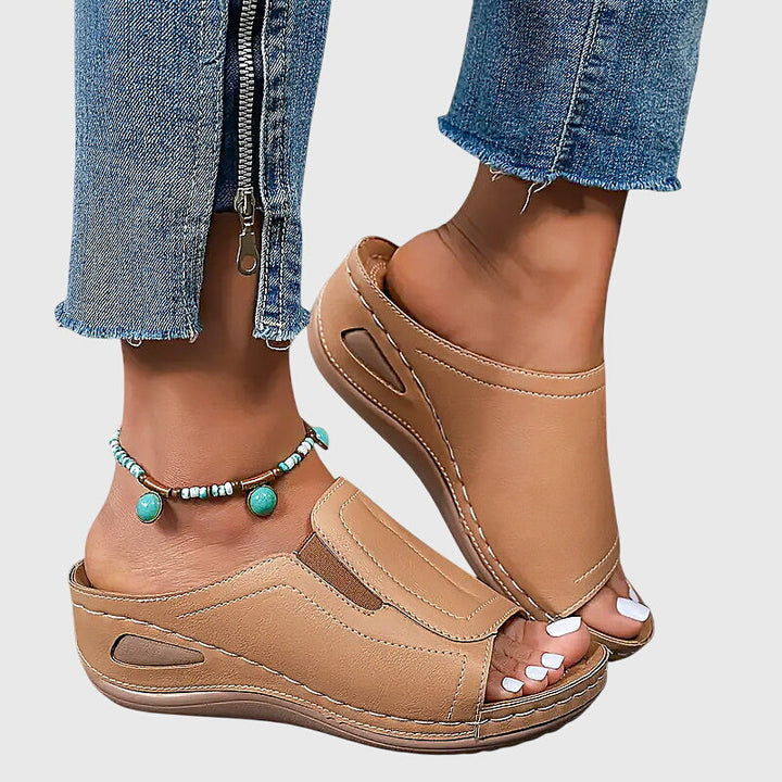 Aretha Comfort Sandals