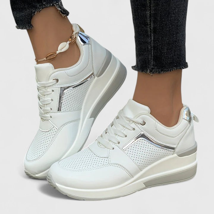 Fara | Comfort Walking Shoes