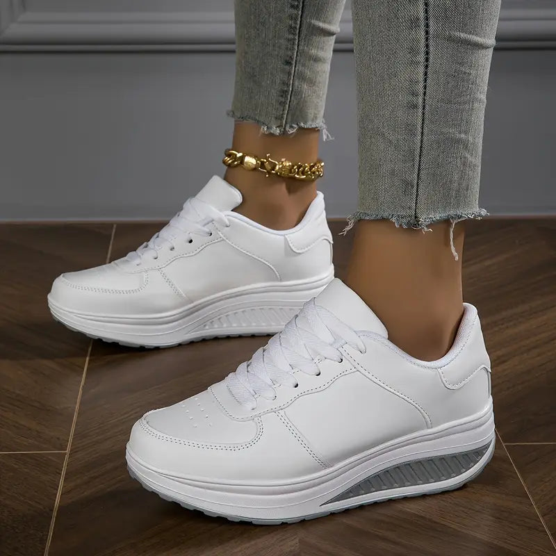 Noemie | Classic Trainers