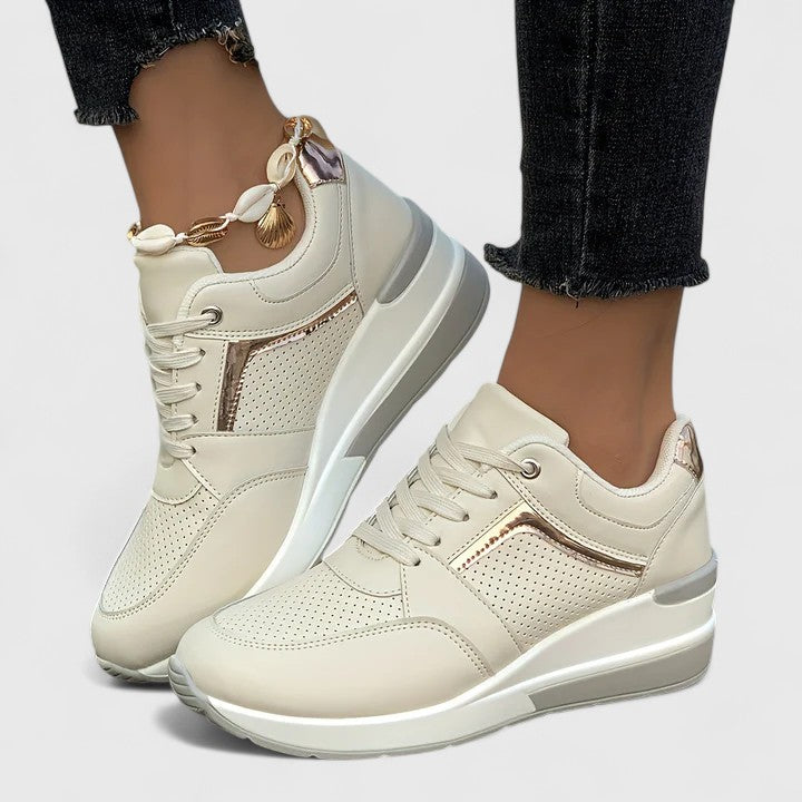 Fara | Comfort Walking Shoes