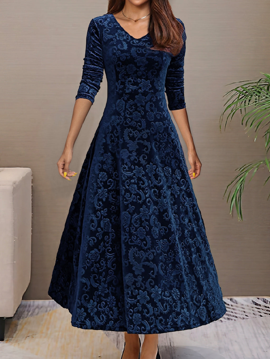 Clarissa | Festive Long-Sleeve Dress