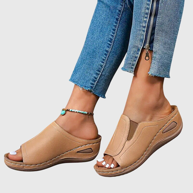 Aretha Comfort Sandals