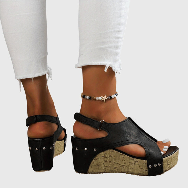 Lydia Sandals