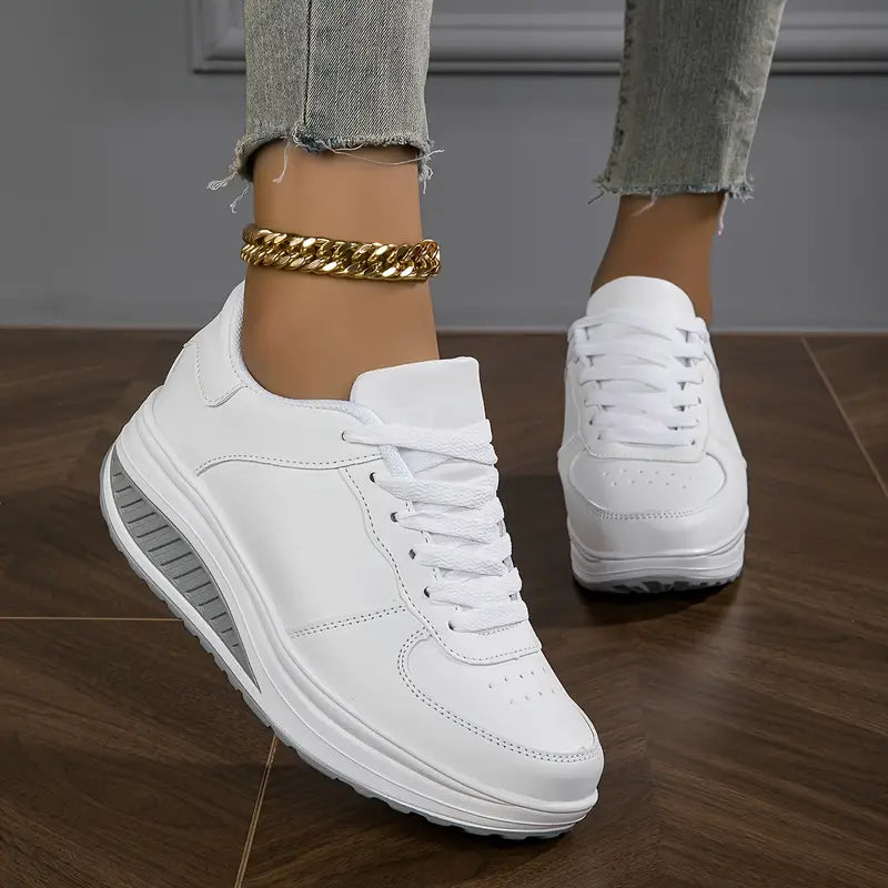 Noemie | Classic Trainers