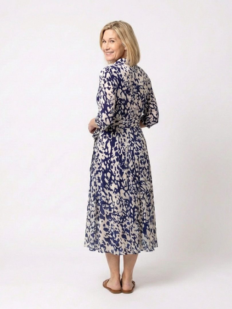 Oriana | Long-Sleeve Collared Midi Dress
