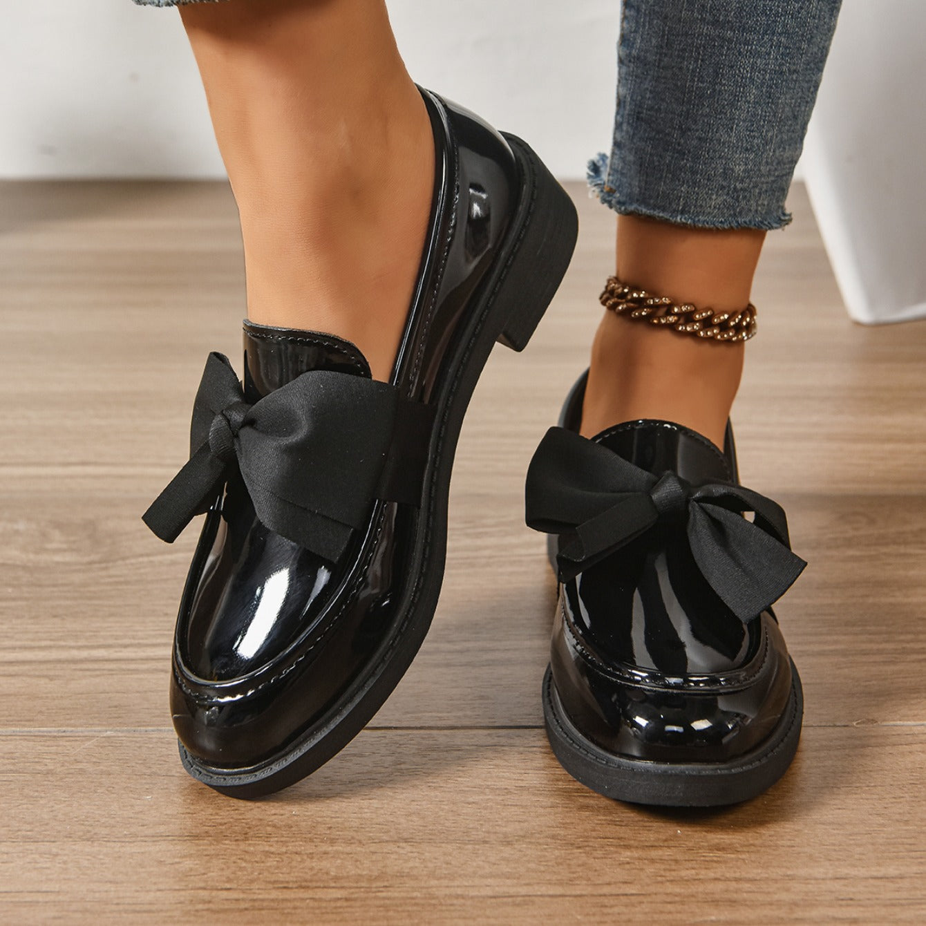Wilda | Bow Loafers