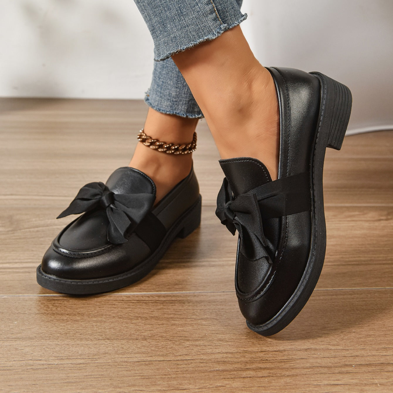 Wilda | Bow Loafers
