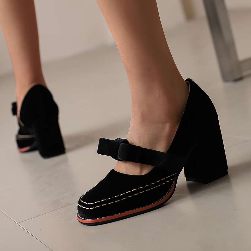 Corinne | Mary Jane Block Heel Pump