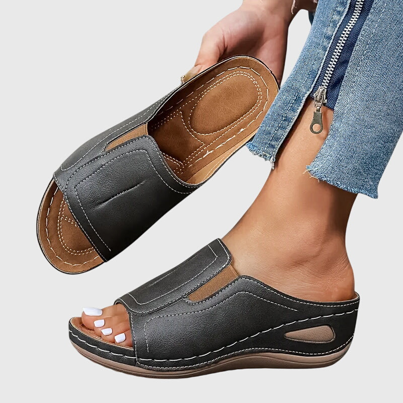 Aretha Comfort Sandals