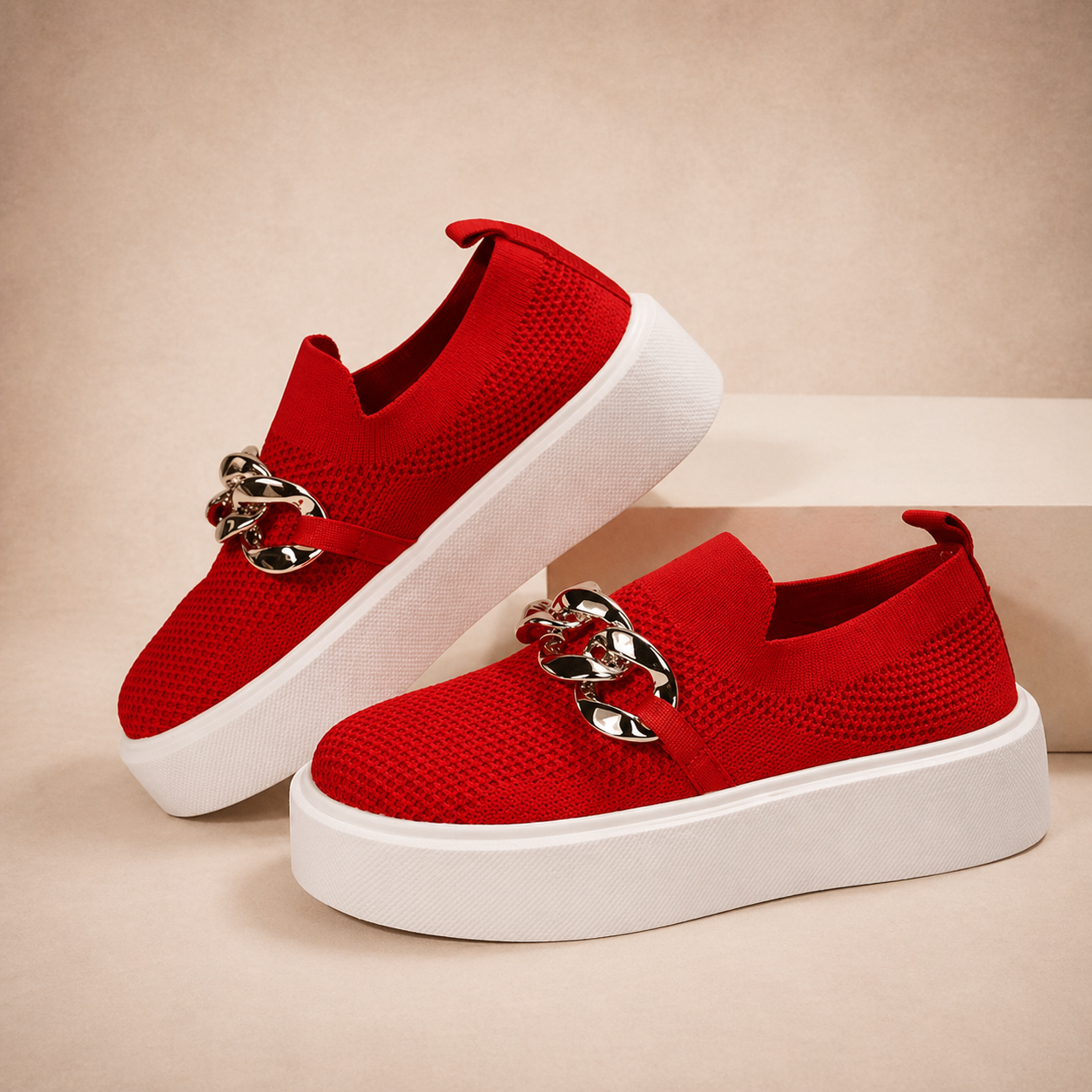 Scarlett | Chain-Detail Loafers