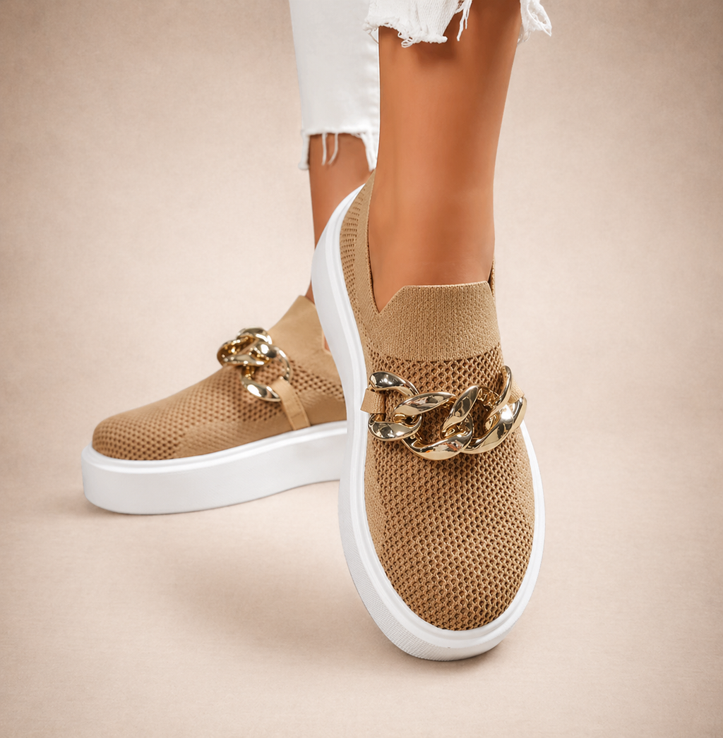 Scarlett | Chain-Detail Loafers