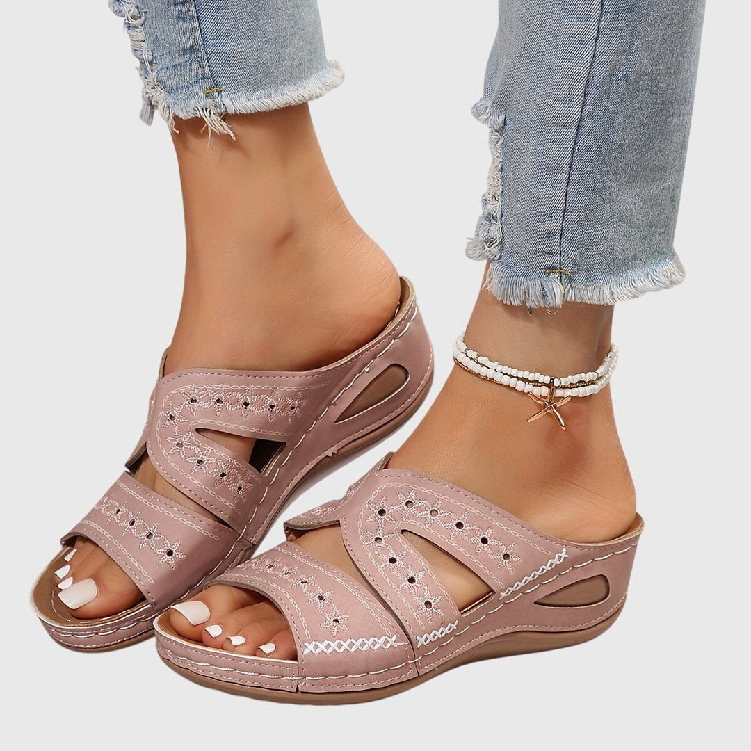 Noëlle Lightweight Comfort Sandals