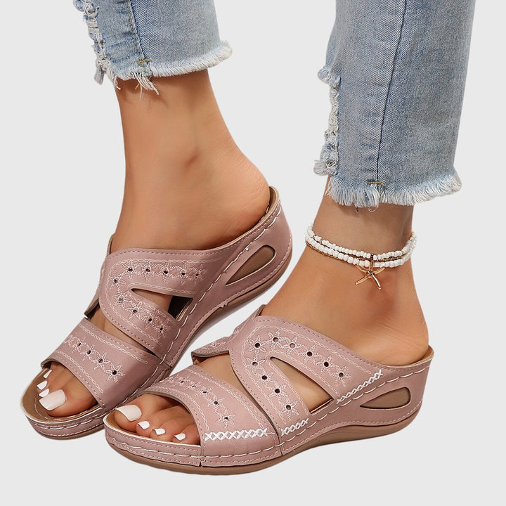 Noëlle Lightweight Comfort Sandals