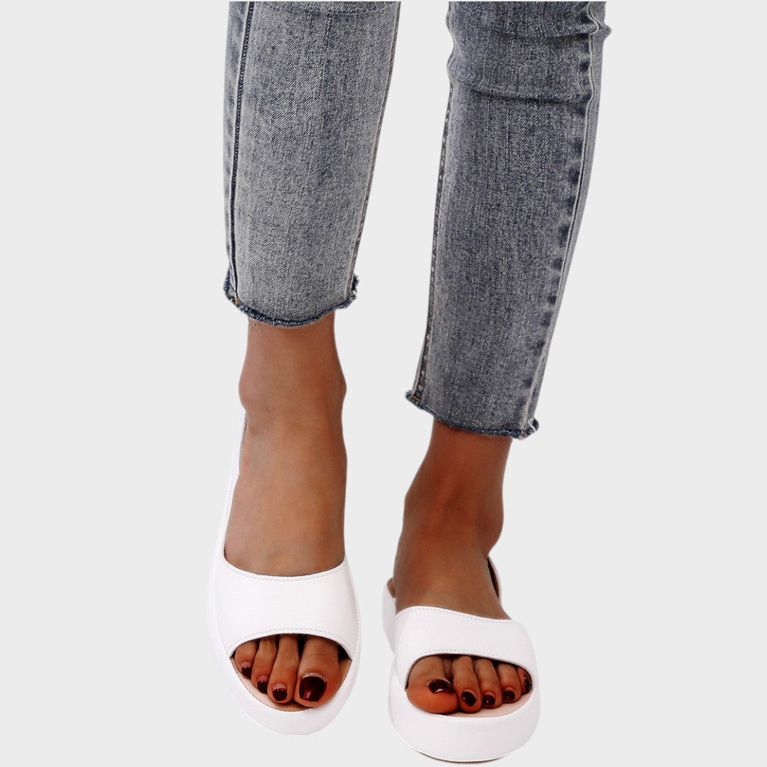 Caryzzaa Sandals